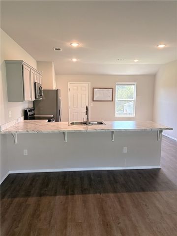 341 Cooper Street, Huntsville, AR 72740