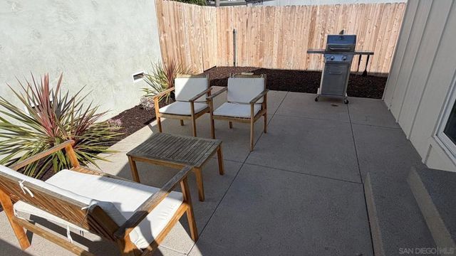 3208 Madison Ave, Carlsbad, CA 92008