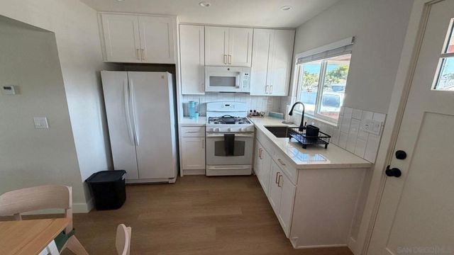 3208 Madison Ave, Carlsbad, CA 92008