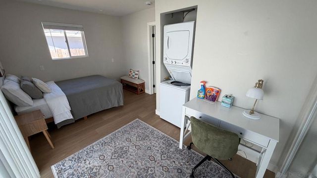 3208 Madison Ave, Carlsbad, CA 92008