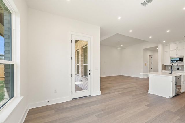 325 San Saba DR, Buda, TX 78610