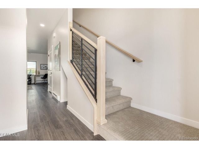 137 Granby Meadow Dr, Granby, CO 80446