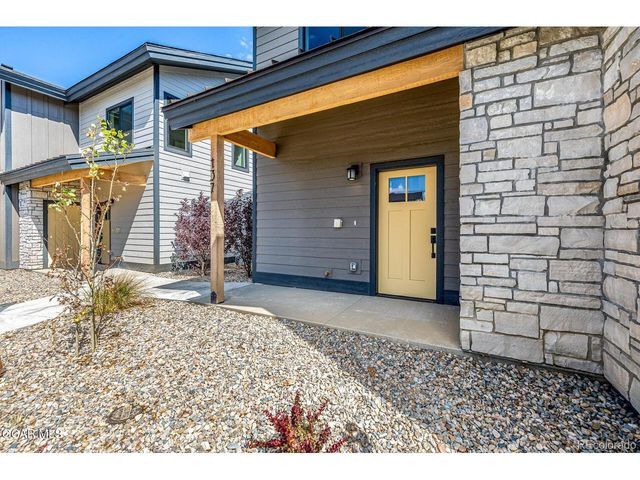 137 Granby Meadow Dr, Granby, CO 80446