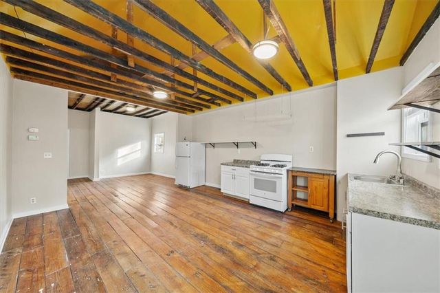 1822 Holly Street, Kansas City, MO 64108