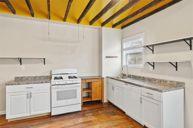 1822 Holly Street, Kansas City, MO 64108