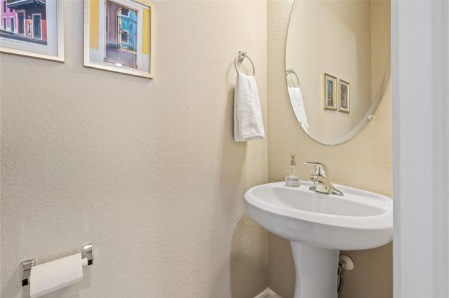 1853 Commons Hill Lane, Houston, TX 77080