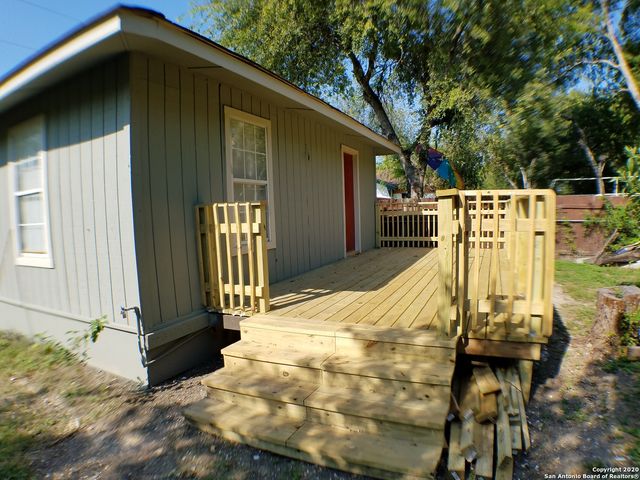 5019 HEMPHILL DR, San Antonio, TX 78228