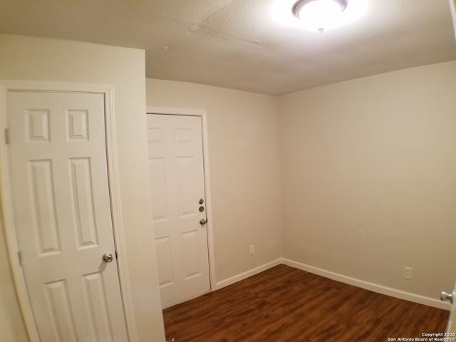5019 HEMPHILL DR, San Antonio, TX 78228