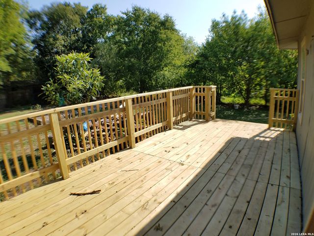 5019 HEMPHILL DR, San Antonio, TX 78228