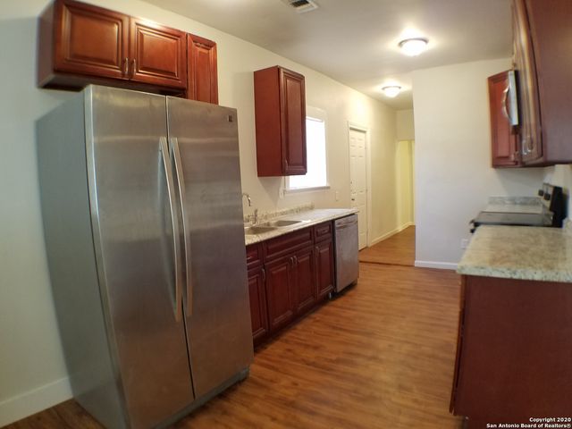 5019 HEMPHILL DR, San Antonio, TX 78228