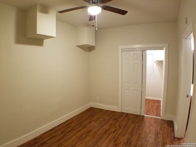 5019 HEMPHILL DR, San Antonio, TX 78228
