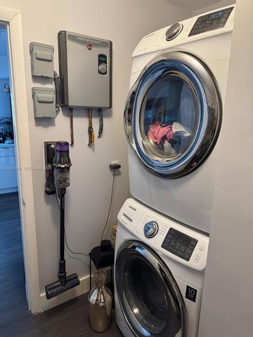 2911 Monroe St 0, Hollywood, FL 33020