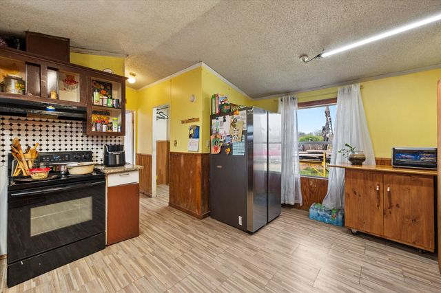 2135 County Road 0025, Corsicana, TX 75110