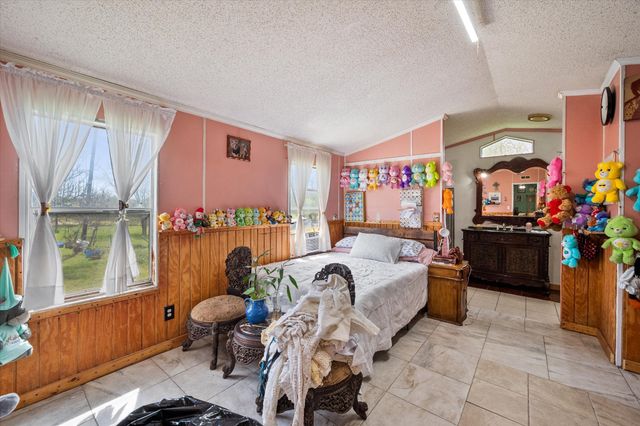 2135 County Road 0025, Corsicana, TX 75110