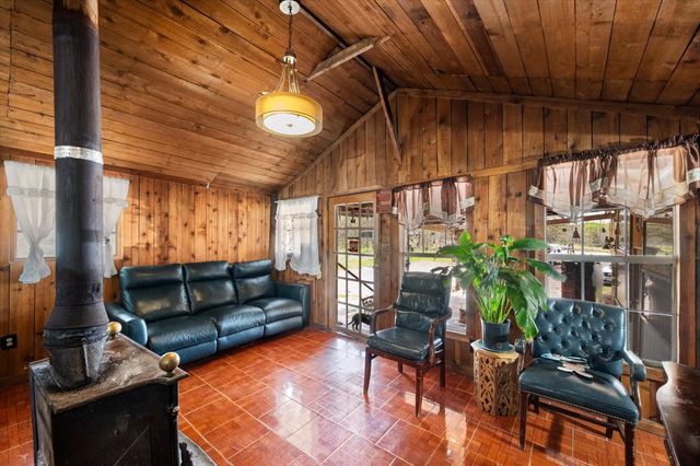 2135 County Road 0025, Corsicana, TX 75110