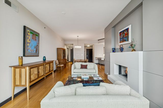 900 20th Ave S Apt 711, Nashville, TN 37212