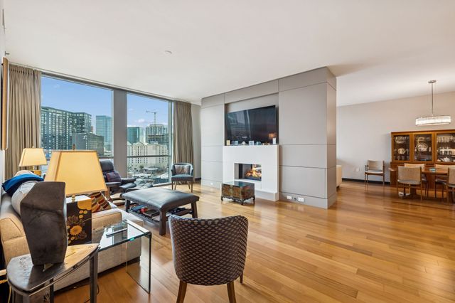 900 20th Ave S Apt 711, Nashville, TN 37212