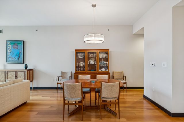 900 20th Ave S Apt 711, Nashville, TN 37212