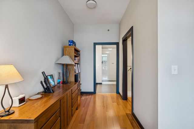 900 20th Ave S Apt 711, Nashville, TN 37212