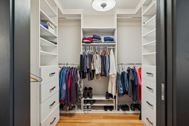 900 20th Ave S Apt 711, Nashville, TN 37212