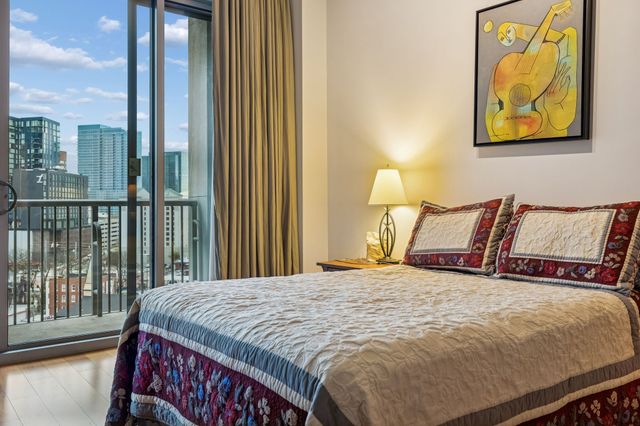 900 20th Ave S Apt 711, Nashville, TN 37212