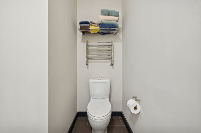 900 20th Ave S Apt 711, Nashville, TN 37212