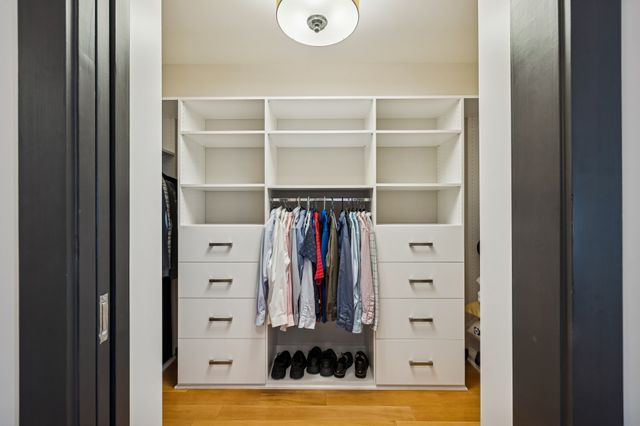 900 20th Ave S Apt 711, Nashville, TN 37212