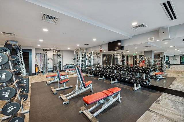 900 20th Ave S Apt 711, Nashville, TN 37212