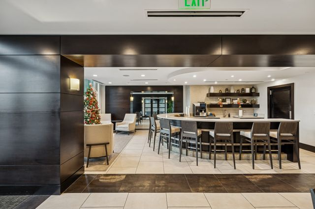 900 20th Ave S Apt 711, Nashville, TN 37212