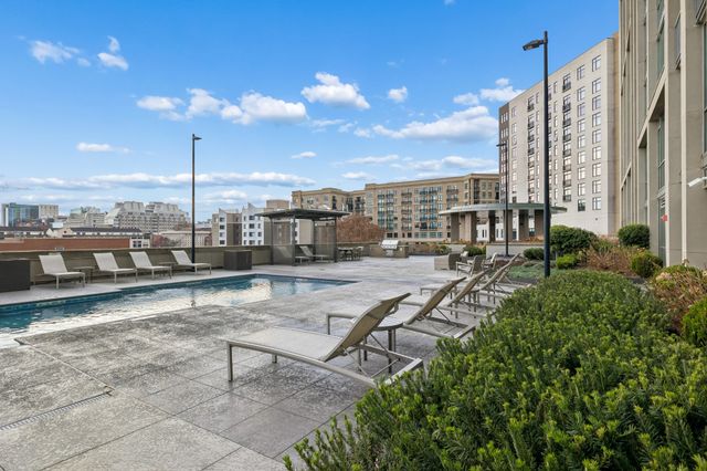 900 20th Ave S Apt 711, Nashville, TN 37212