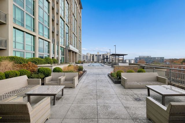 900 20th Ave S Apt 711, Nashville, TN 37212