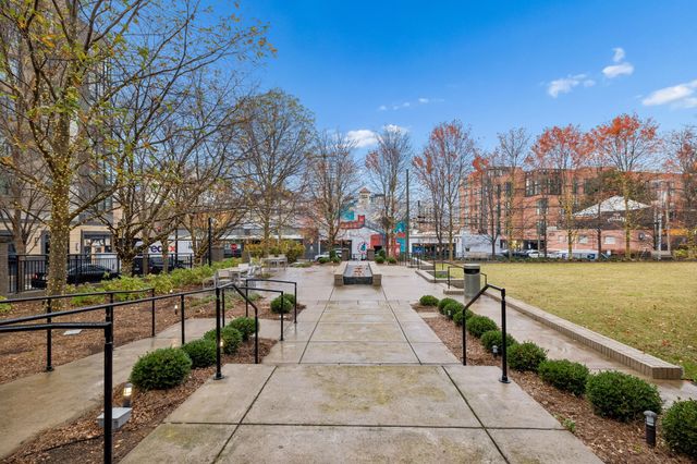 900 20th Ave S Apt 711, Nashville, TN 37212