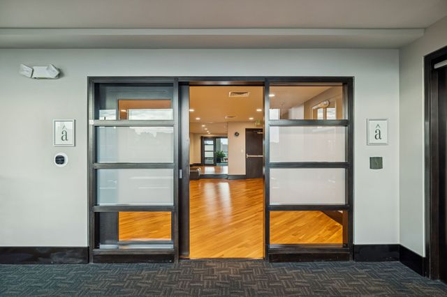 900 20th Ave S Apt 711, Nashville, TN 37212