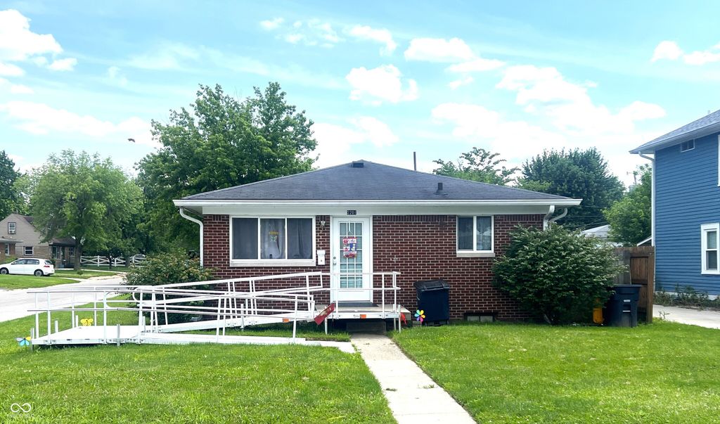 2201 Main Street, Beech Grove, IN 46107