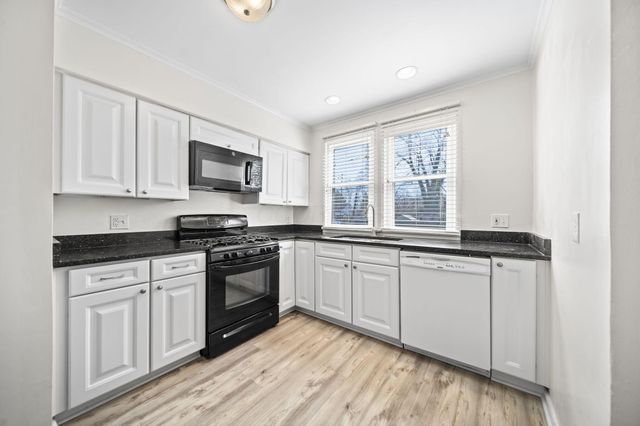 587 Kenbrook Drive, Worthington, OH 43085