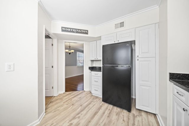 587 Kenbrook Drive, Worthington, OH 43085