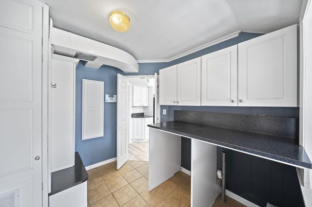 587 Kenbrook Drive, Worthington, OH 43085