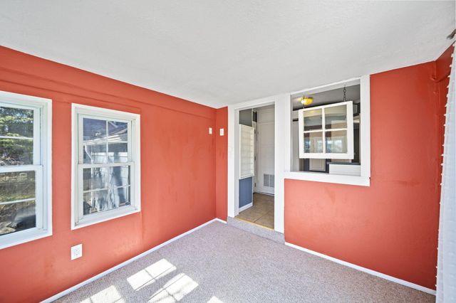 587 Kenbrook Drive, Worthington, OH 43085