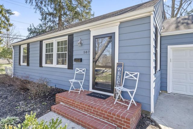 587 Kenbrook Drive, Worthington, OH 43085