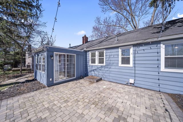 587 Kenbrook Drive, Worthington, OH 43085