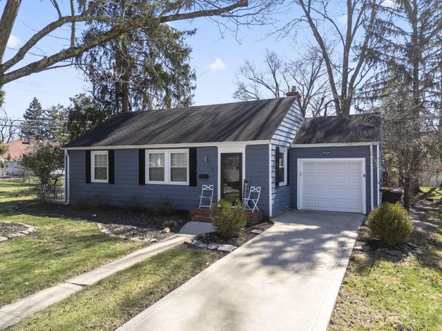 587 Kenbrook Drive, Worthington, OH 43085