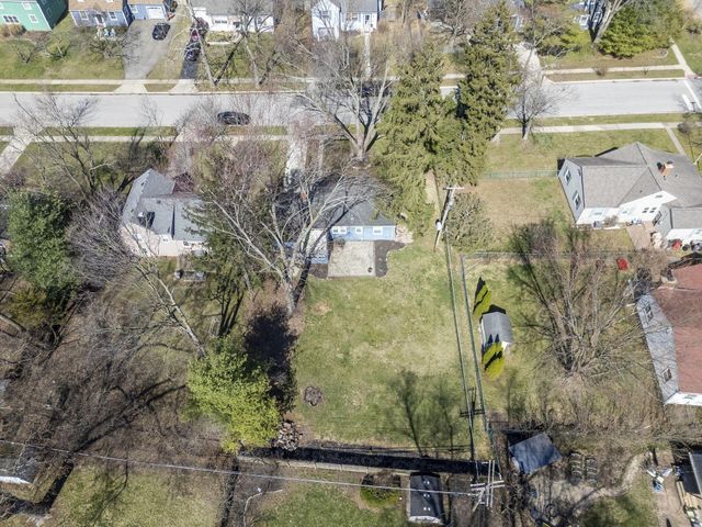 587 Kenbrook Drive, Worthington, OH 43085