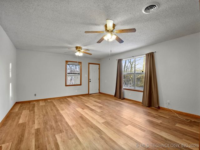 1415 Holt Street, Ardmore, OK 73401