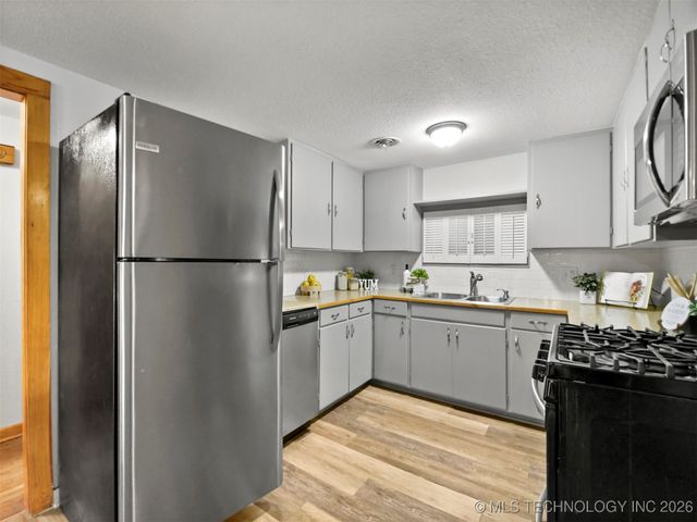 1415 Holt Street, Ardmore, OK 73401