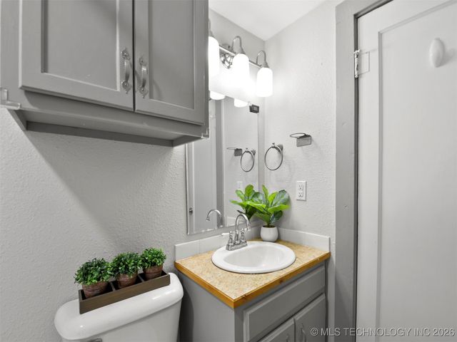 1415 Holt Street, Ardmore, OK 73401