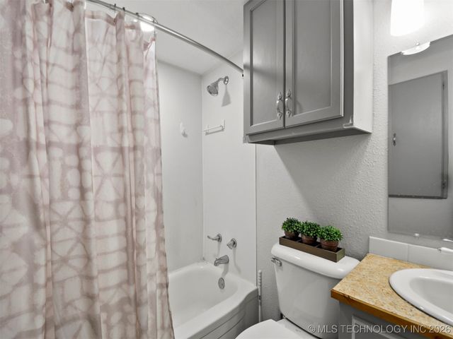 1415 Holt Street, Ardmore, OK 73401