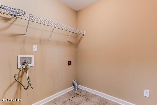 905 Fairway Pointe Cove, Hernando, MS 38632