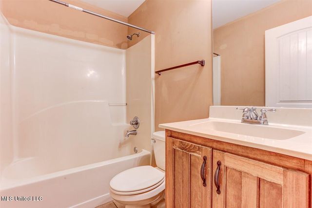 905 Fairway Pointe Cove, Hernando, MS 38632