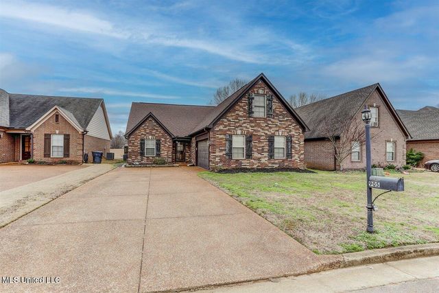 905 Fairway Pointe Cove, Hernando, MS 38632