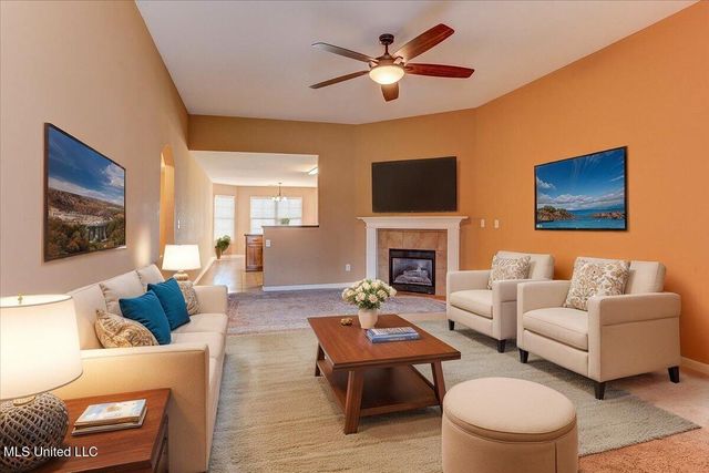 905 Fairway Pointe Cove, Hernando, MS 38632